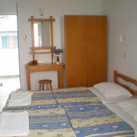 Apartment Studios Parian Blu *