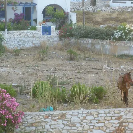 Apartment Studios Parian Blu *