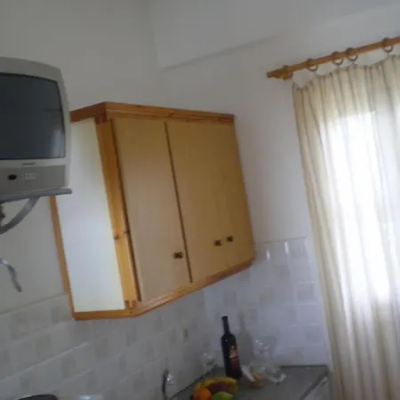 Studios Parian Blu Apartment Logaras