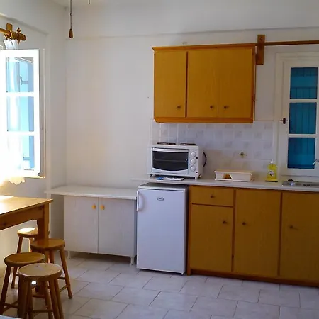 Apartment Studios Parian Blu